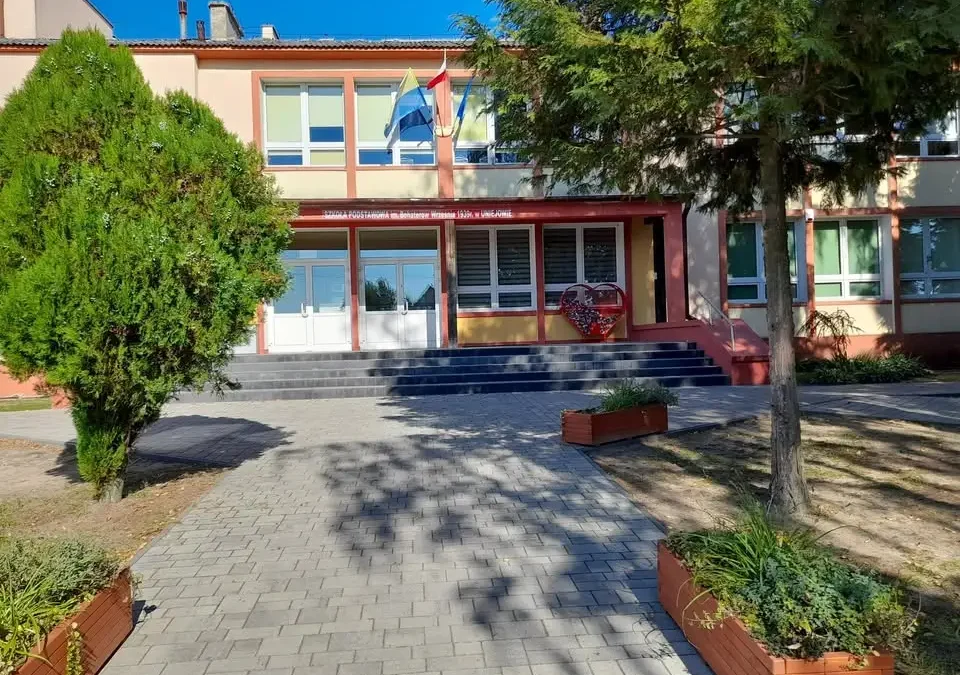 Szkoła w Uniejowie wspiera Kacpra – akcja charytatywna nabiera tempa