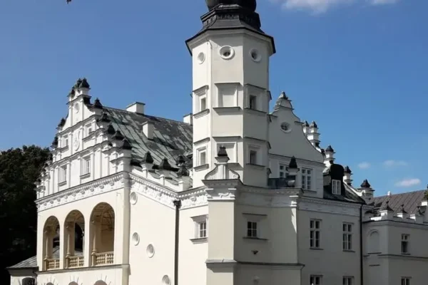 Hania Derej poprowadzi Orkiestrę Filharmonii Łódzkiej w Poddębicach – wyjątkowy koncert na festiwalu Kolory Polski