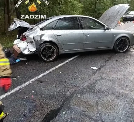 Wypadek samochodowy w Ralewicach – interweniowały trzy zastępy straży