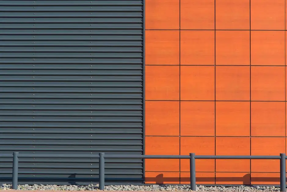 Nowe ogrodzenie za 163 tysiące złotych przy szkole w Uniejowie