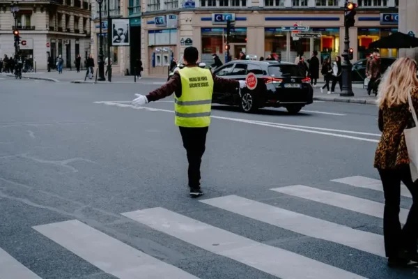 Poddębiccy policjanci podsumowali działania „NURD” – mandaty i odblaski dla pieszych